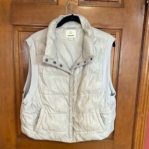Aerie light gray Quilted Vest